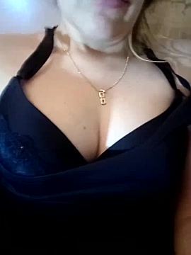 LOUSIA1 naked stripping on cam for live sex video chat