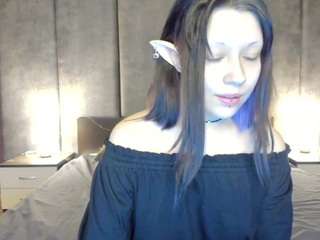 Molly-cat nude on cam – live sex chat