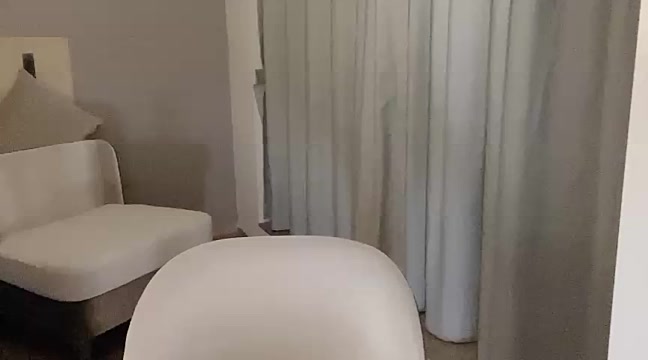 ooooohahaooooo naked stripping on cam for live sex video chat