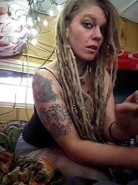 Samthehornyhippie naked stripping on cam for live sex video chat