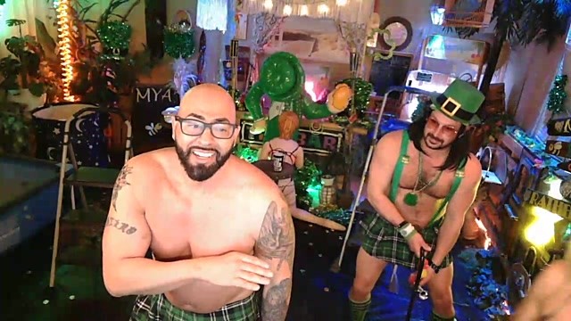 TheCrimsonLounge naked stripping on cam for live sex video chat