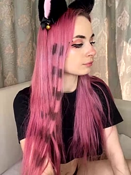 XxMeowVetaxX naked stripping on cam for live sex video chat