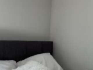 Kaylove511 fully nude on webcam – live sex chat