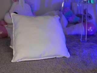KirstenDanston fully nude on webcam – live sex chat