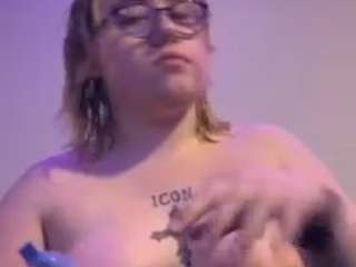 Shmoaps fully nude on webcam – live sex chat