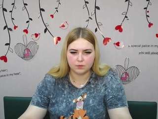 AgnesShapo fully nude on webcam – live sex chat
