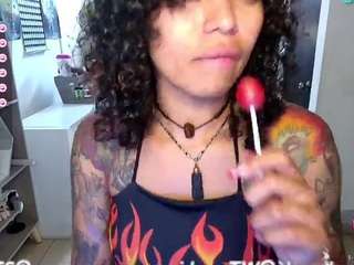 Alesyahampton fully nude on webcam – live sex chat