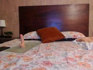 Anny Luna fully nude on webcam – live sex chat