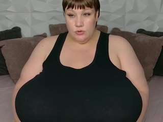 Fat Biggy fully nude on webcam – live sex chat