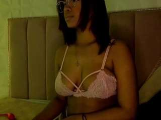 Freya-Thoor fully nude on webcam – live sex chat