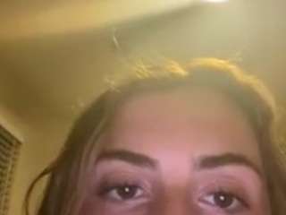 Genie3wishes fully nude on webcam – live sex chat