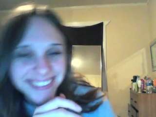Lildollydoll555 fully nude on webcam – live sex chat