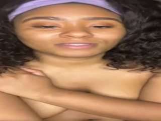 Queenscastle00 fully nude on webcam – live sex chat