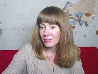ReginaBarip fully nude on webcam – live sex chat