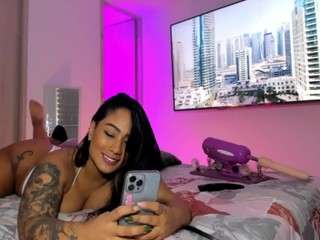 Sarawiilson fully nude on webcam – live sex chat