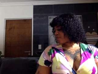 GLAMOURXD fully nude on webcam – live sex chat
