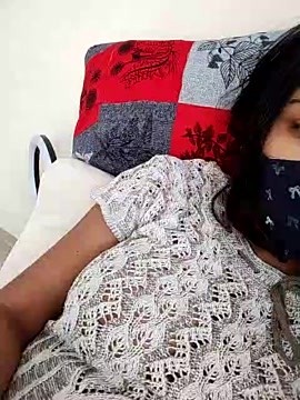 Gloie4u nude stripping on webcam for live sex video chat