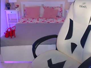 Helenaregal fully nude on webcam – live sex chat