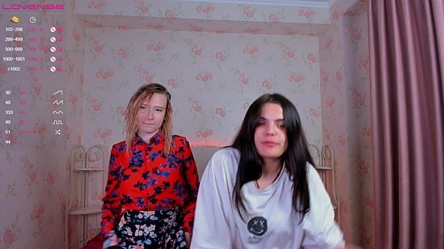 KateLeah nude stripping on webcam for live sex video chat