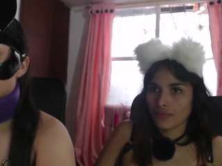 Mia-giram-1 fully nude on webcam – live sex chat