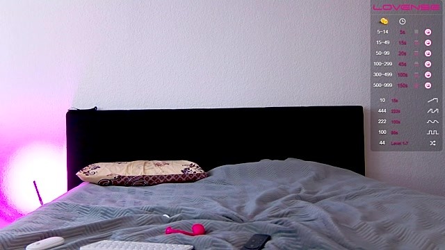 _Mia__Luna nude stripping on webcam for live sex video chat