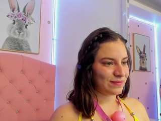 MissAnny fully nude on webcam – live sex chat