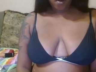 Sexii_Bri fully nude on webcam – live sex chat