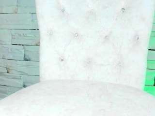 Sofiia fully nude on webcam – live sex chat