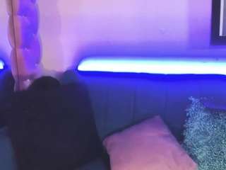 Soyvalen fully nude on webcam – live sex chat