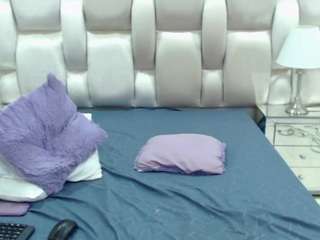 StarryZoe69 fully nude on webcam – live sex chat