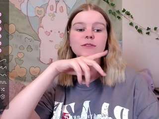 Calarel fully nude on webcam – live sex chat