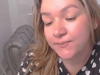 Curvy-alexa fully nude on webcam – live sex chat