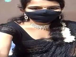 Tamilvarsha fully nude on webcam – live sex chat
