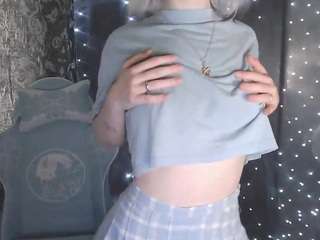 IaFish fully nude on webcam – live sex chat