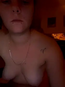 Kinkygirl420x nude stripping on webcam for live sex video chat