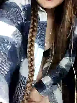 Natashasmith33 nude stripping on webcam for live sex video chat