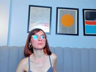 Caroline Salvatore fully nude on webcam – live sex chat