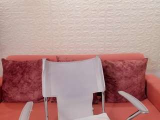 Paulinasweett fully nude on webcam – live sex chat
