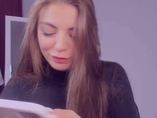 Reeginaa fully nude on webcam – live sex chat