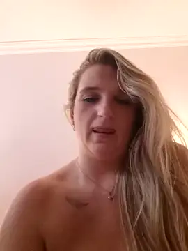 BustyBrookeXX nude stripping on webcam for live sex video chat