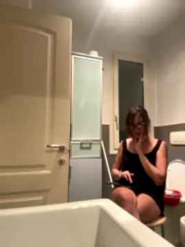 Casalinga88 nude stripping on webcam for live sex video chat