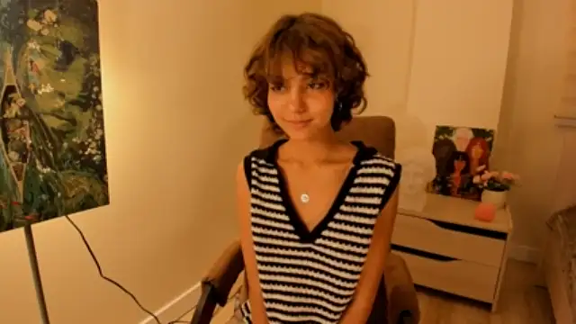 LinnettDean nude stripping on webcam for live sex video chat