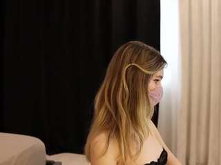 Yesiamjasse fully nude on webcam – live sex chat
