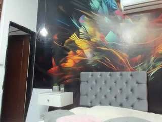 Aaliyahdana fully nude on webcam live sex chat