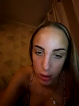 BabyMellisa nude strip on webcam for live sex chat