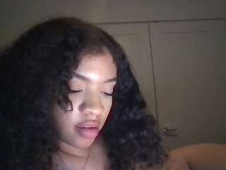 Dreami fully nude on webcam live sex chat