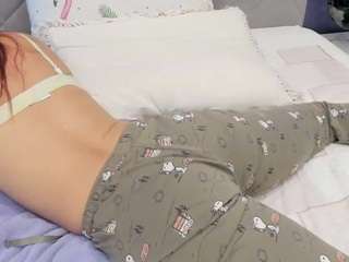 Hornymommy38 fully nude on webcam live sex chat