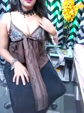 IndianSofiaAnsari nude strip on webcam for live sex chat