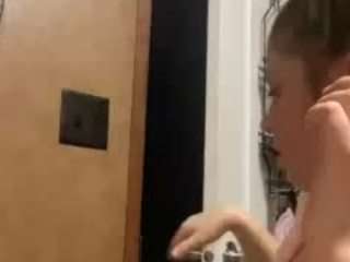 Kammykarada fully nude on webcam live sex chat