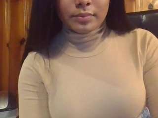 Lilywhite1 fully nude on webcam live sex chat